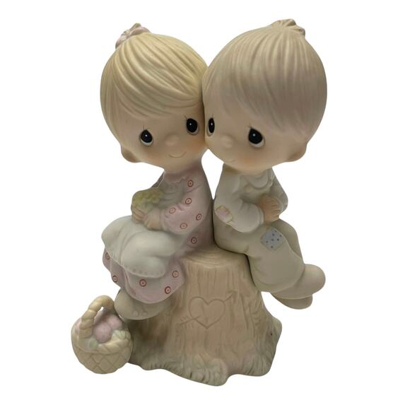 Enesco PRECIOUS MOMENTS Porcelain Figurine 1976 LOVE ONE ANOTHER E-1376 - Picture 1 of 3